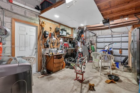 Casa en venta en Miami, Florida, 3 dormitorios, 120.96 m2 № 1999890 - foto 25