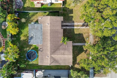 Casa en venta en Miami, Florida, 3 dormitorios, 120.96 m2 № 1999890 - foto 24