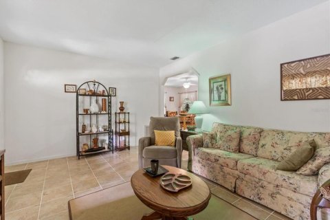 House in Inverness, Florida 2 bedrooms, 99.96 sq.m. № 1850931 - photo 8