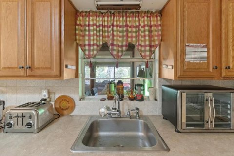 House in Inverness, Florida 2 bedrooms, 99.96 sq.m. № 1850931 - photo 14