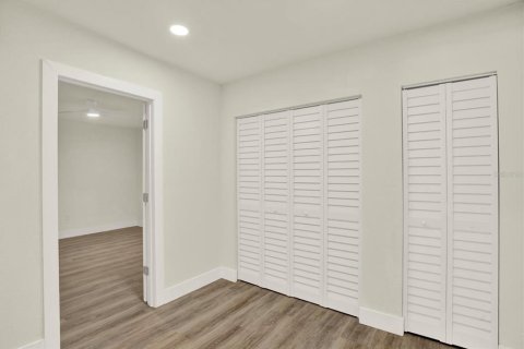 Casa en venta en Tampa, Florida, 4 dormitorios, 145.76 m2 № 2151537 - foto 19
