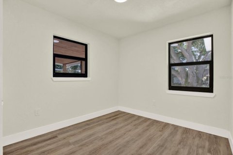 Casa en venta en Tampa, Florida, 4 dormitorios, 145.76 m2 № 2151537 - foto 25