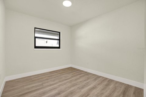 Casa en venta en Tampa, Florida, 4 dormitorios, 145.76 m2 № 2151537 - foto 22