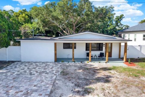 Casa en venta en Tampa, Florida, 4 dormitorios, 145.76 m2 № 2151537 - foto 30