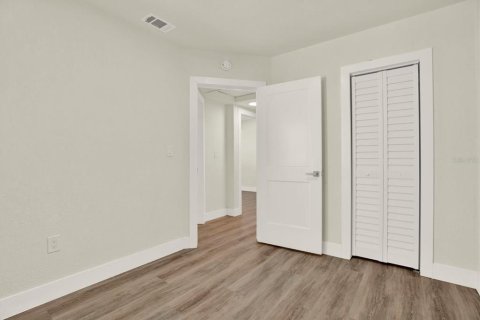Casa en venta en Tampa, Florida, 4 dormitorios, 145.76 m2 № 2151537 - foto 26