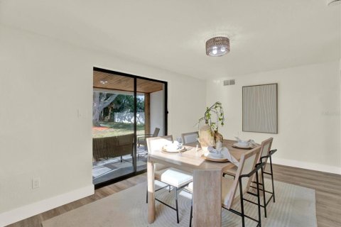 Casa en venta en Tampa, Florida, 4 dormitorios, 145.76 m2 № 2151537 - foto 13