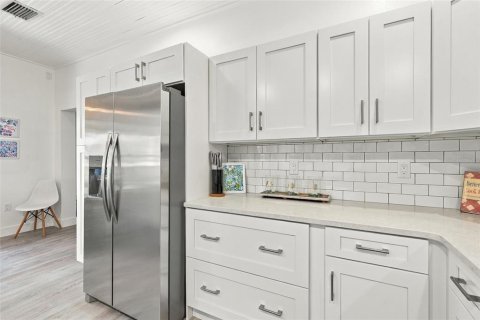 Villa ou maison à vendre à Punta Gorda, Floride: 2 chambres, 104.7 m2 № 2384217 - photo 20