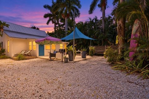 Villa ou maison à vendre à Punta Gorda, Floride: 2 chambres, 104.7 m2 № 2384217 - photo 3