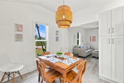 Villa ou maison à vendre à Punta Gorda, Floride: 2 chambres, 104.7 m2 № 2384217 - photo 16