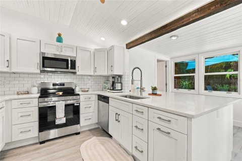 Villa ou maison à vendre à Punta Gorda, Floride: 2 chambres, 104.7 m2 № 2384217 - photo 18