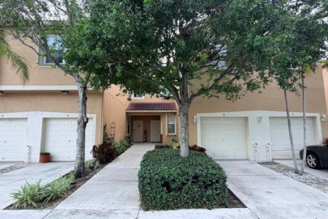 Townhouse in Tequesta, Florida 3 bedrooms, 181.53 sq.m. № 2240994
