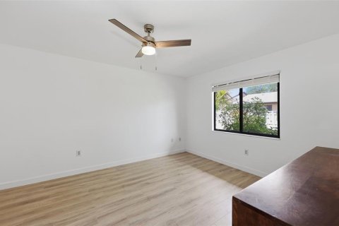 Condo in Bradenton, Florida, 2 bedrooms  № 2201363 - photo 21