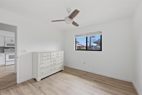 Condo in Bradenton, Florida, 2 bedrooms  № 2201363 - photo 26