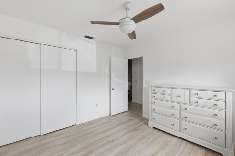 Condo in Bradenton, Florida, 2 bedrooms  № 2201363 - photo 27
