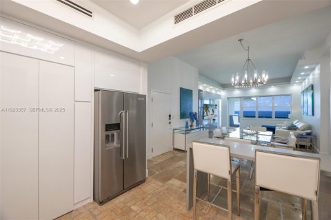 Appartement à louer à Hollywood, Floride: 2 chambres, 123.65 m2 № 1977432 - photo 10