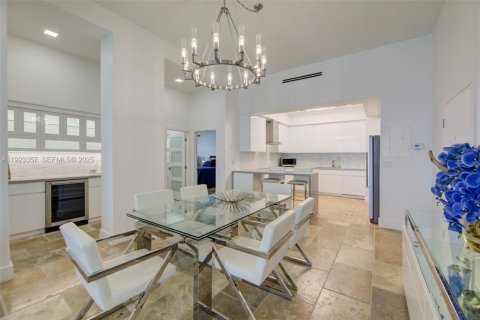 Appartement à louer à Hollywood, Floride: 2 chambres, 123.65 m2 № 1977432 - photo 12