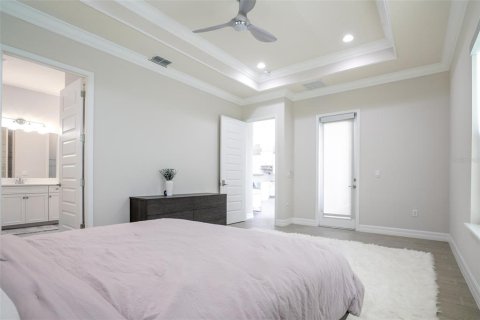 House in Winter Garden, Florida 4 bedrooms, 272.11 sq.m. № 2238000 - photo 27