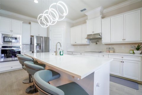 House in Winter Garden, Florida 4 bedrooms, 272.11 sq.m. № 2238000 - photo 20