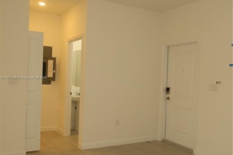 Townhouse in Homestead, Florida 3 bedrooms № 1944400 - photo 19