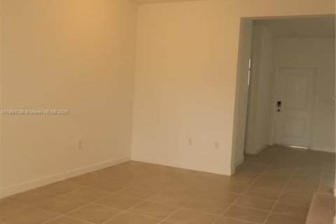 Townhouse in Homestead, Florida 3 bedrooms № 1944400 - photo 23