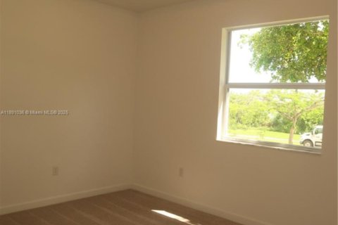 Townhouse in Homestead, Florida 3 bedrooms № 1944400 - photo 14