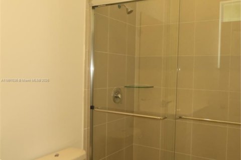 Townhouse in Homestead, Florida 3 bedrooms № 1944400 - photo 12