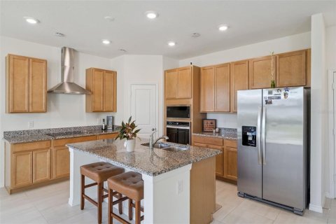House in Kissimmee, Florida 3 bedrooms, 184.41 sq.m. № 2219226 - photo 6