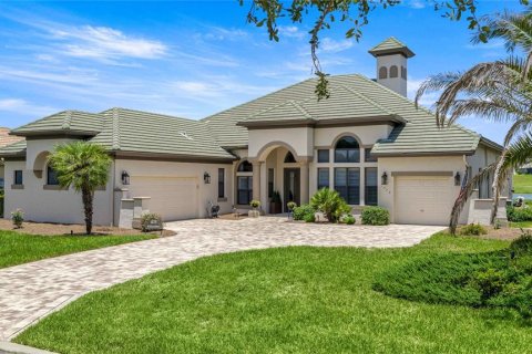 House in Hernando, Florida 3 bedrooms, 349.78 sq.m. № 2275716