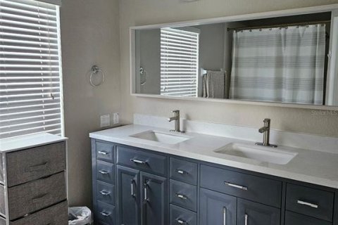 Adosado en venta en Orlando, Florida, 3 dormitorios, 159.79 m2 № 1518480 - foto 10