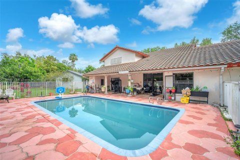 House in Plantation, Florida 5 bedrooms, 274.06 sq.m. № 1880125 - photo 28