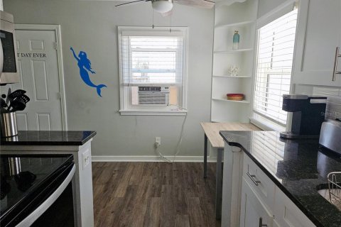 Appartement à louer à Saint Pete Beach, Floride: 1 chambre, 83.61 m2 № 1780405 - photo 11