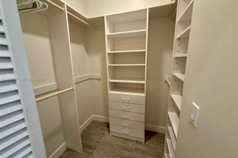 Casa en venta en Weston, Florida, 5 dormitorios, 243.31 m2 № 2031818 - foto 17