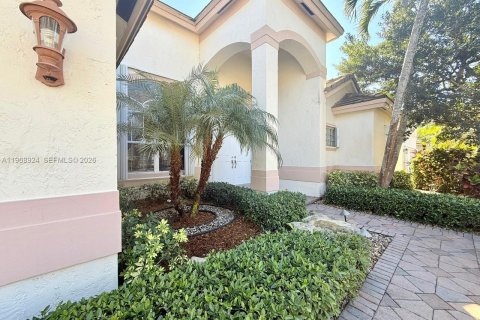 Casa en venta en Weston, Florida, 5 dormitorios, 243.31 m2 № 2031818 - foto 7
