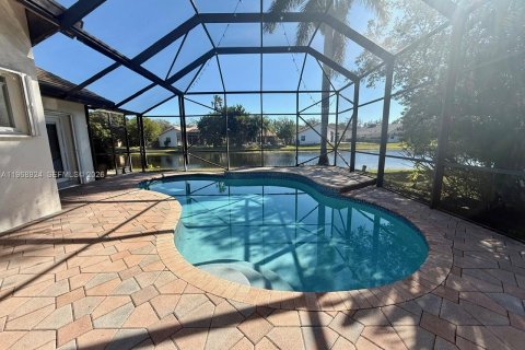 Casa en venta en Weston, Florida, 5 dormitorios, 243.31 m2 № 2031818 - foto 22