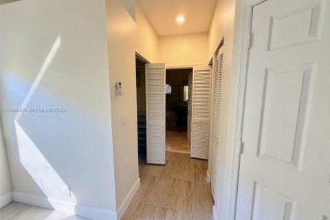 Casa en venta en Weston, Florida, 5 dormitorios, 243.31 m2 № 2031818 - foto 15