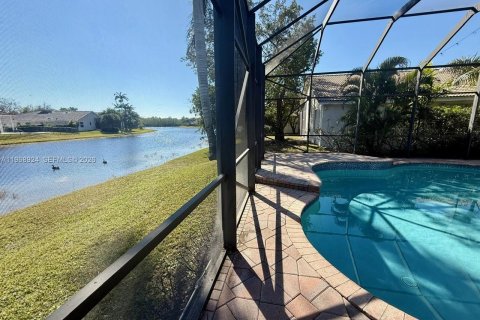 Casa en venta en Weston, Florida, 5 dormitorios, 243.31 m2 № 2031818 - foto 25