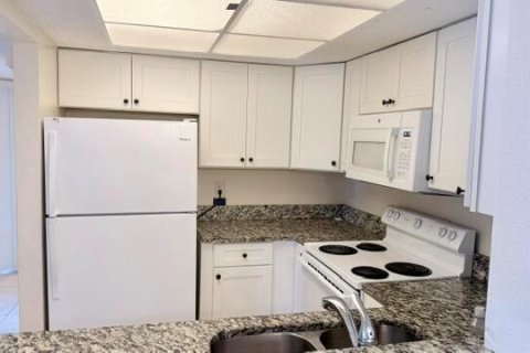 Copropriété à louer à Port St. Lucie, Floride: 2 chambres, 82.31 m2 № 2181096 - photo 2
