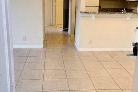 Copropriété à louer à Port St. Lucie, Floride: 2 chambres, 82.31 m2 № 2181096 - photo 9