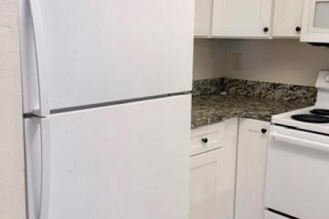 Copropriété à louer à Port St. Lucie, Floride: 2 chambres, 82.31 m2 № 2181096 - photo 5