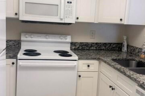 Copropriété à louer à Port St. Lucie, Floride: 2 chambres, 82.31 m2 № 2181096 - photo 4
