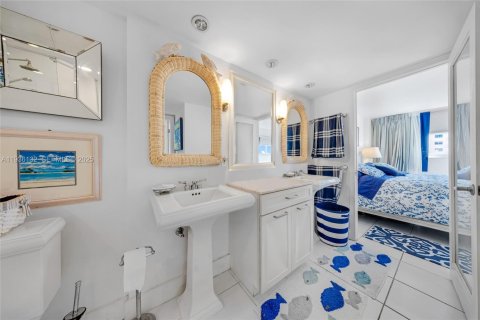 Copropriété à vendre à Miami Beach, Floride: 1 chambre, 59.92 m2 № 1994239 - photo 24