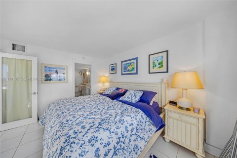Copropriété à vendre à Miami Beach, Floride: 1 chambre, 59.92 m2 № 1994239 - photo 18