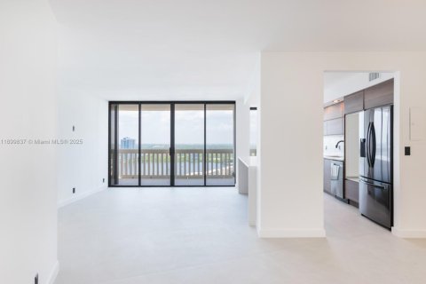 Copropriété à vendre à Aventura, Floride: 2 chambres, 105.91 m2 № 1951534 - photo 9