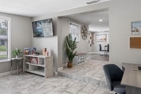 Casa en venta en Tampa, Florida, 3 dormitorios, 108.88 m2 № 2354617 - foto 11