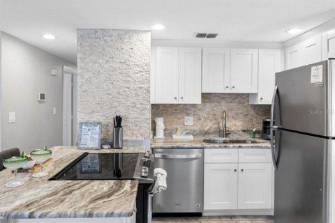 Casa en venta en Tampa, Florida, 3 dormitorios, 108.88 m2 № 2354617 - foto 7