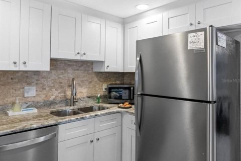 Casa en venta en Tampa, Florida, 3 dormitorios, 108.88 m2 № 2354617 - foto 8
