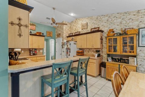 House in Citrus Springs, Florida 3 bedrooms, 166.11 sq.m. № 1619203 - photo 17