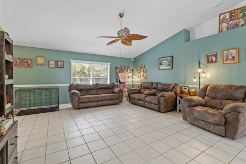 House in Citrus Springs, Florida 3 bedrooms, 166.11 sq.m. № 1619203 - photo 15