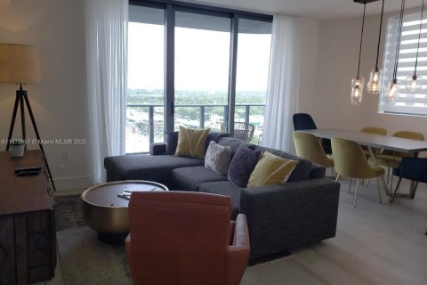 Condo in Miami, Florida, 2 bedrooms  № 1922205 - photo 6