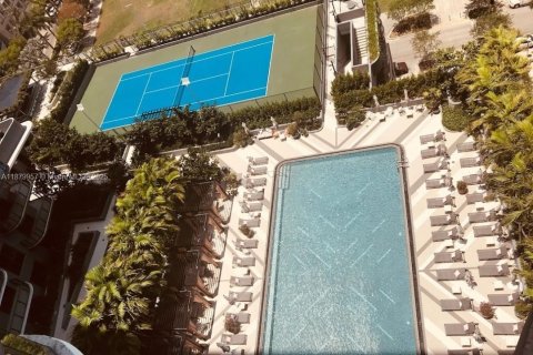 Condo in Miami, Florida, 2 bedrooms  № 1922205 - photo 4